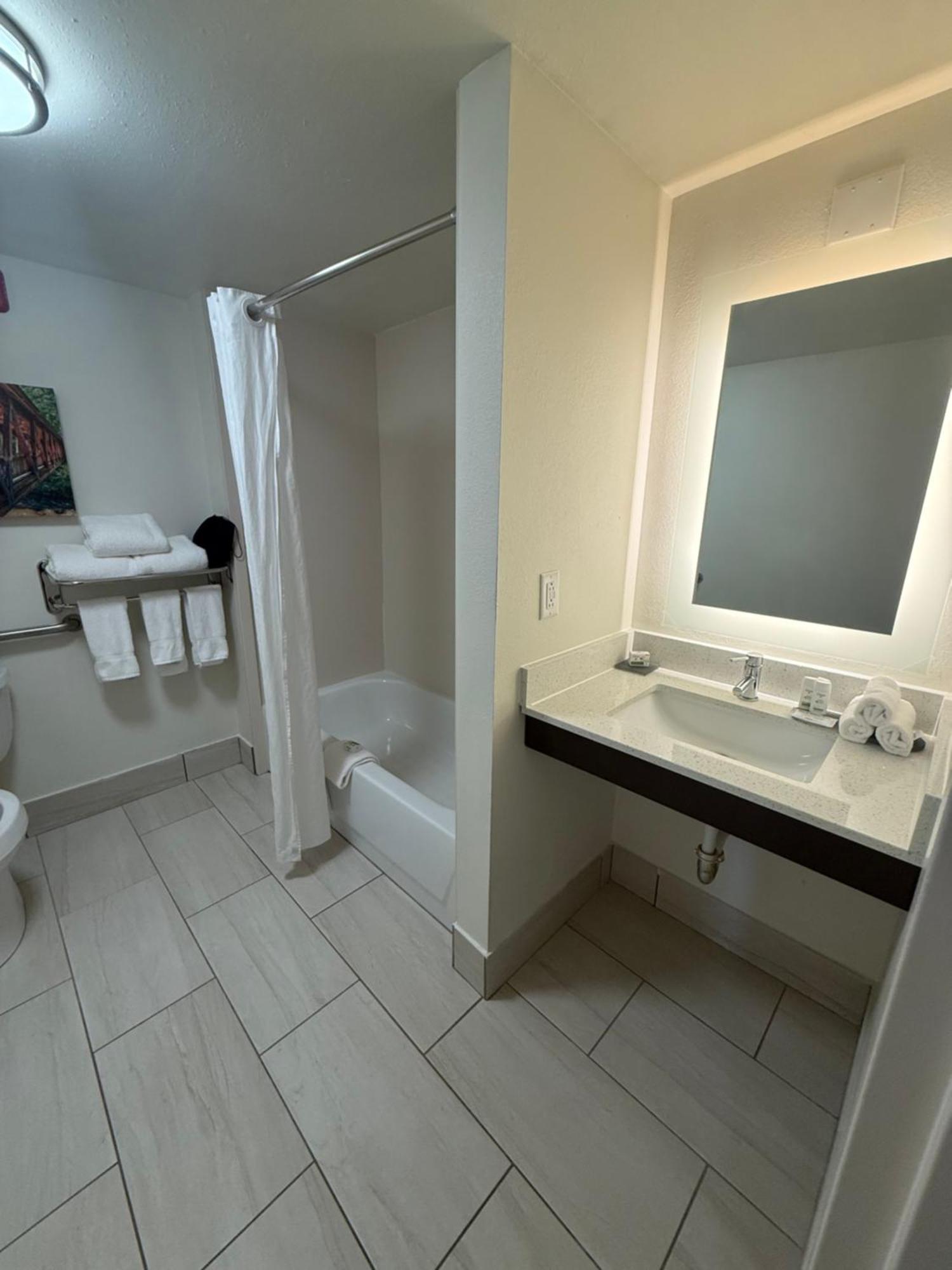 Hotel La Quinta By Wyndham Atlanta 3*